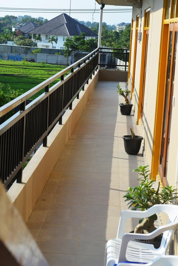 Repag Wayan Canggu Hostel Kuta  Exterior photo